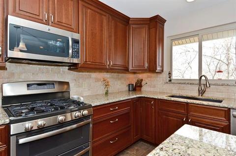 2 Stoneway Ct, Saint Charles, MO 63303 photo 9