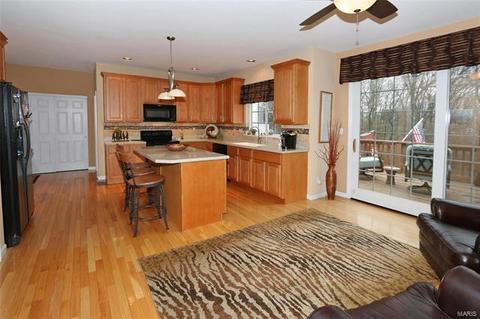 138 Timber Meadows Dr, O'fallon, MO 63368 photo 14