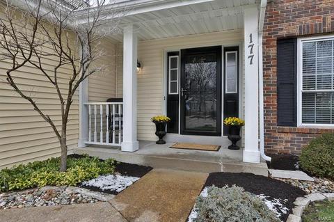 177 Keystone Farm Dr, Ballwin, MO 63021 photo 2