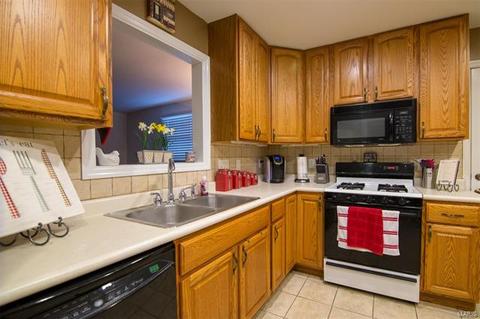 908 Taylor Pl, O'fallon, MO 63366 photo 6