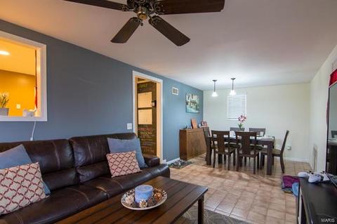 908 Taylor Pl, O'fallon, MO 63366 photo 13