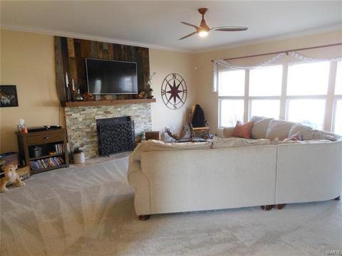 985 Midpoint Dr, O'fallon, MO 63366 photo 5