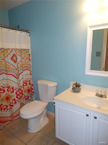 985 Midpoint Dr, O'fallon, MO 63366 photo 26
