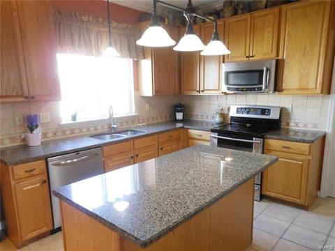 985 Midpoint Dr, O'fallon, MO 63366 photo 11