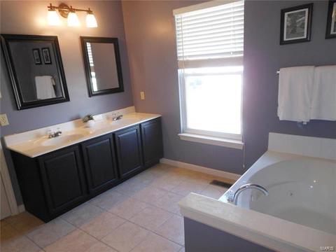 985 Midpoint Dr, O'fallon, MO 63366 photo 20