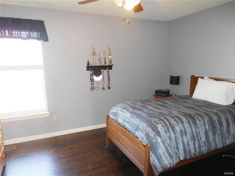 985 Midpoint Dr, O'fallon, MO 63366 photo 23