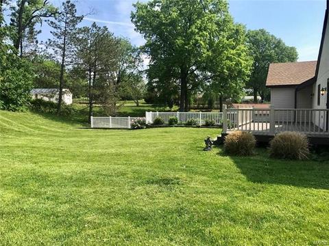 4133 Ringer, Saint Louis, MO 63129 photo 3