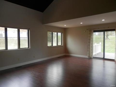 4133 Ringer, Saint Louis, MO 63129 photo 5