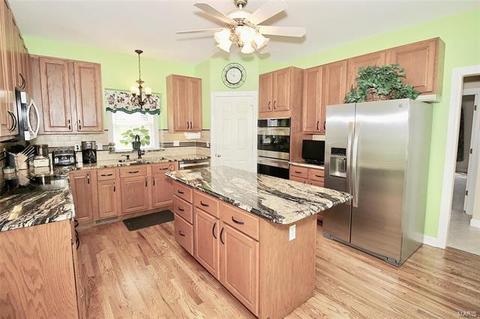 5346 Enchanted Dr, Weldon Spring, MO 63304 photo 9