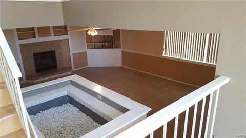 121 Caravel Ct, Ballwin, MO 63021 photo 5