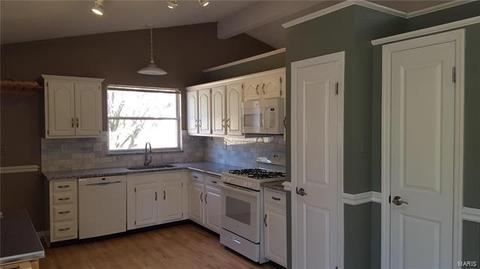 121 Caravel Ct, Ballwin, MO 63021 photo 11
