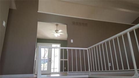 121 Caravel Ct, Ballwin, MO 63021 photo 7