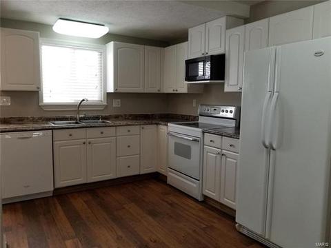 506 Eggering Dr, O'fallon, MO 63366 photo 5