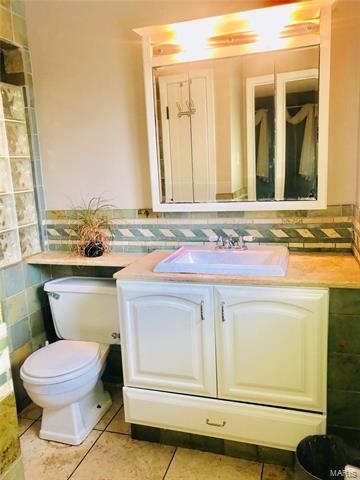 106 Caybeth, Ballwin, MO 63011 photo 6