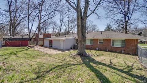 305 Ries Ct, Ballwin, MO 63021 photo 16