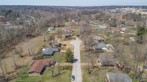 305 Ries Ct, Ballwin, MO 63021 photo 5