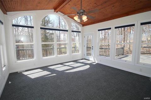 722 Hilltop Terrace Dr, Eureka, MO 63025 photo 4