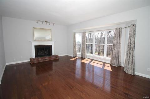 722 Hilltop Terrace Dr, Eureka, MO 63025 photo 7
