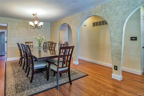 557 Goldwood Dr, Ballwin, MO 63021 photo 6