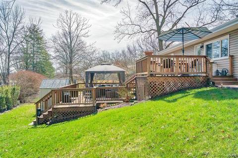 557 Goldwood Dr, Ballwin, MO 63021 photo 25