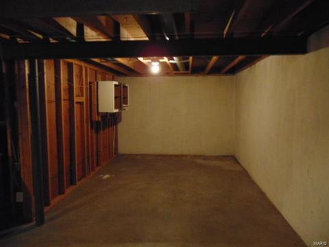 499 Spring Mdws, Manchester, MO 63011 photo 17