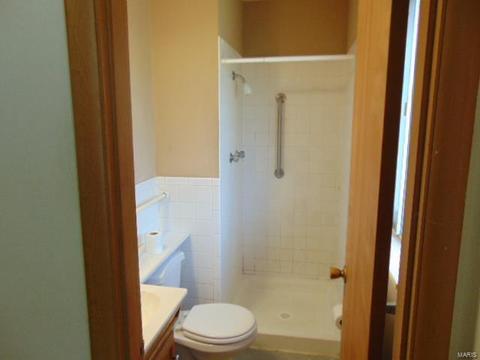 499 Spring Mdws, Manchester, MO 63011 photo 12