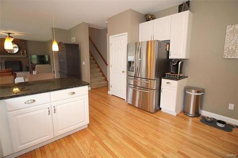 859 Emerald Oaks Ct, Eureka, MO 63025 photo 8