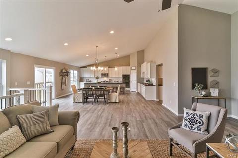 830 Bluff Brook Dr, O'fallon, MO 63366 photo 2