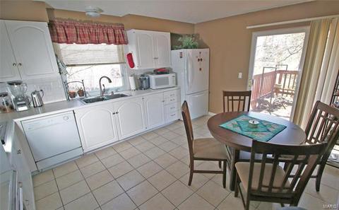 353 Baxter Rd, Ballwin, MO 63011 photo 14