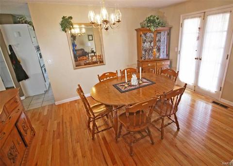 353 Baxter Rd, Ballwin, MO 63011 photo 4