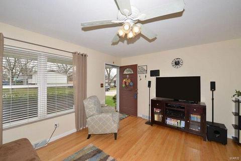 441 Fairview Ct, Winchester, MO 63021 photo 3