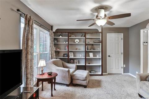 5 Lindy Ct, Ballwin, MO 63021 photo 4