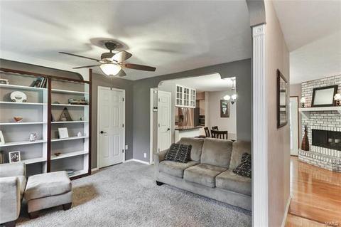 5 Lindy Ct, Ballwin, MO 63021 photo 3
