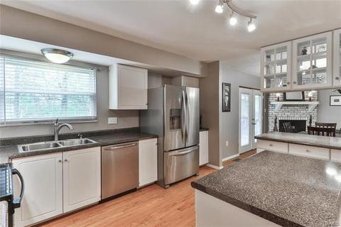 5 Lindy Ct, Ballwin, MO 63021 photo 13