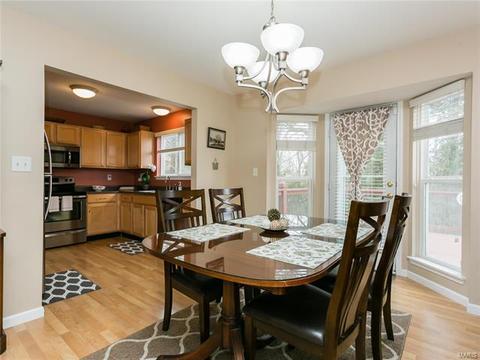 1204 Hunters Chase Dr, Eureka, MO 63025 photo 7