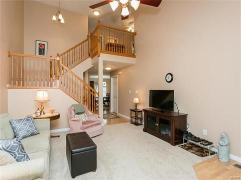 1204 Hunters Chase Dr, Eureka, MO 63025 photo 4
