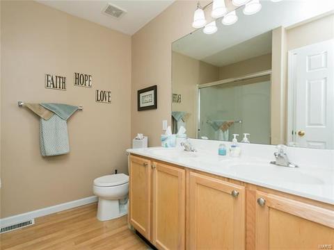 1204 Hunters Chase Dr, Eureka, MO 63025 photo 13