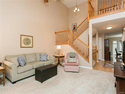 1204 Hunters Chase Dr, Eureka, MO 63025 photo 3