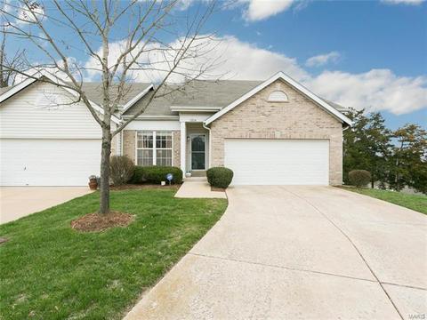 1204 Hunters Chase Dr, Eureka, MO 63025 photo 1
