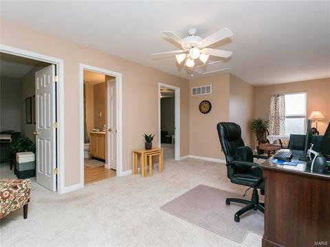 1204 Hunters Chase Dr, Eureka, MO 63025 photo 16