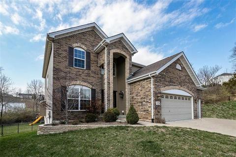 326 Lauren Lndg, Ballwin, MO 63021 photo 1