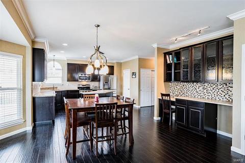 326 Lauren Lndg, Ballwin, MO 63021 photo 16