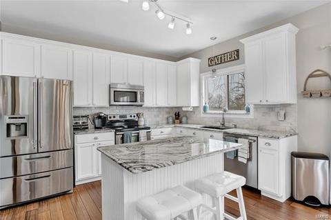 1002 Ashfield Ln, O'fallon, MO 63366 photo 8