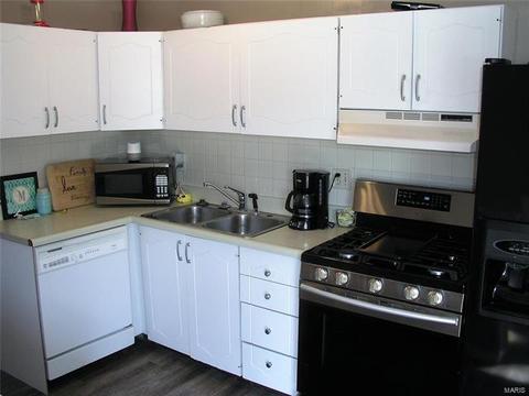 206 Mill Pond Dr, O'fallon, MO 63366 photo 8