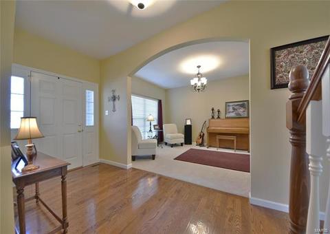 584 Bluffs Vw, Eureka, MO 63025 photo 7
