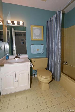 817 Justerini Dr, Ballwin, MO 63011 photo 12