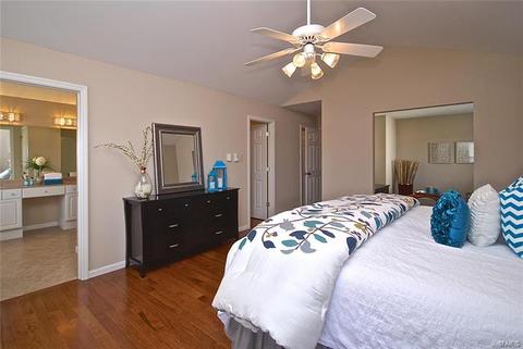 1137 Westrun Dr, Ballwin, MO 63021 photo 14