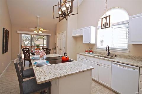 1137 Westrun Dr, Ballwin, MO 63021 photo 32