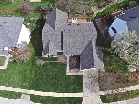 1137 Westrun Dr, Ballwin, MO 63021 photo 2