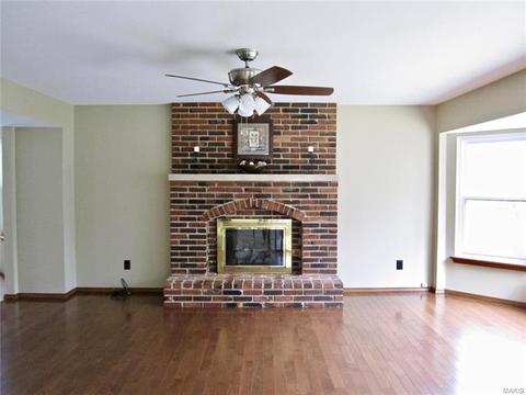 420 Mark Wesley Ln, Ballwin, MO 63021 photo 8